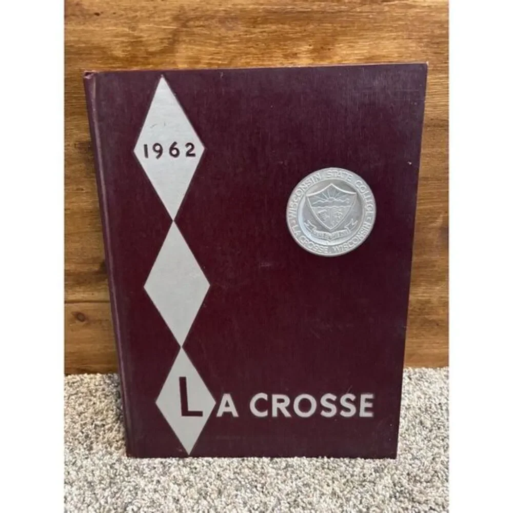 1962 UWL Yearbook Wisconsin State‎ College University WI- La Crosse